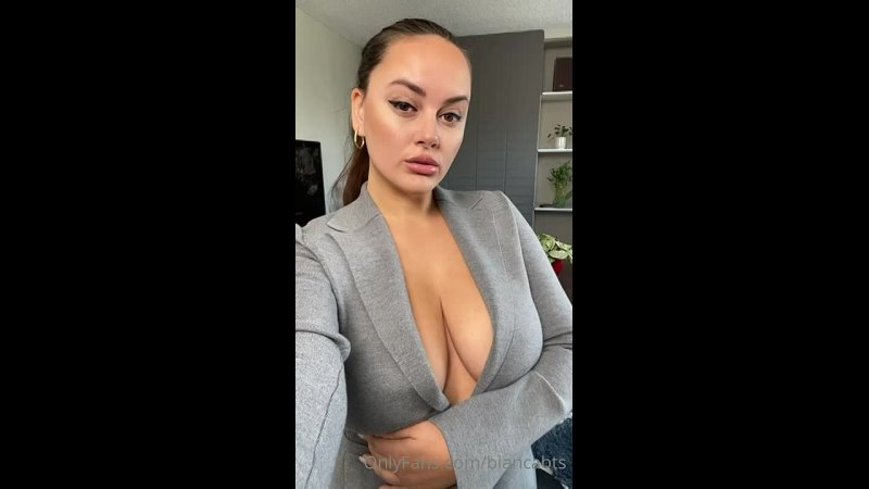 Bianca Jordan shows her big tits lingerie ass pussy pov new tease сиськи сливы онлифансы