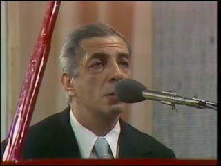 Микаэл Таривердиев - Не трожь человека, деревце... (1976)