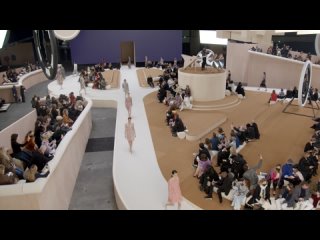 Показ CHANEL Haute Couture Весна-Лето 2022