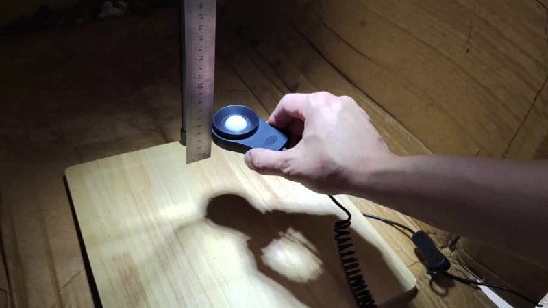 Измерение уровня освещенности светильника Led Board 9 W цифровым люксметром