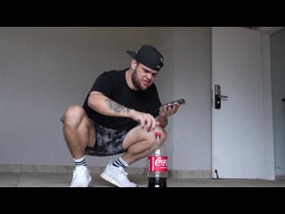 AM3NlC - QUASE ESTRAGUEI MEU CARRO NA PRANK DA COCA COLA  ‹ EduKof  ›