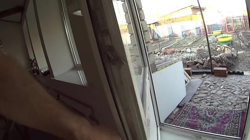 Замена стеклопакета на сэндвич панель Replacement of a double glazed window