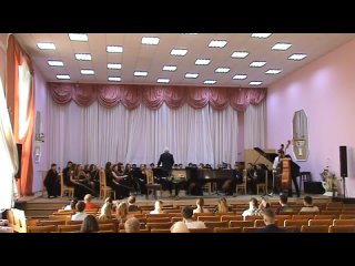 Концерт симфонического оркестра п_у заслуженного работника культуры РФ Валерия Шаромова ()