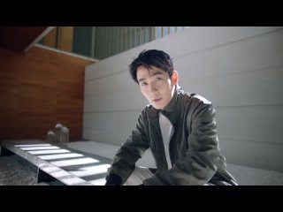 #ZhuYilong #GEOX Идите в ногу с повелителем времени...