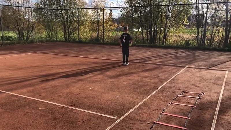 Видео тренировка инструктора по большому теннису. Сулла