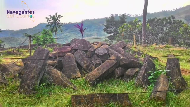 INDONESIA GUNUNG PADANG 2 DE