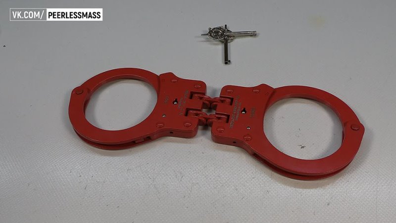 Peerless Handcuff Model 850C