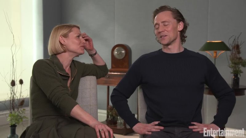 Tom Hiddleston is serving lusty vicar on The Essex Serpent,