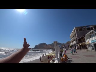 БЕССТЫЖИЕ туристы в Крыму и нудистский пляж Коктебель! Цены на отдых в Крыму и смешная бабуля