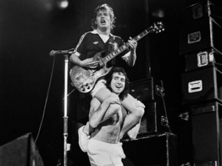 AC/DC 1978 full audio concert, live at Glasgow - If You Want Blood ( You've Got It )