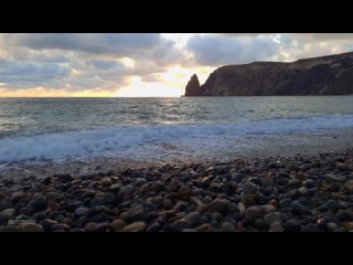 Cloudy Sea Sunset Ambience 4K. Sounds of the Sea on Jasper Beach