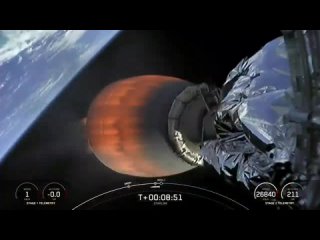 Одиннадцатый успешный полет ускорителя B1060 в миссии SpaceX Starlink-4.9