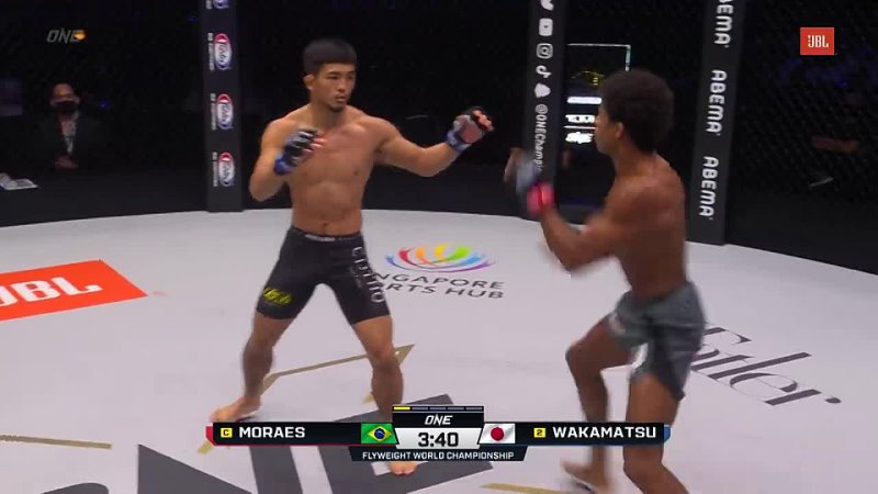Adriano Moraes vs. Yuya Wakamatsu