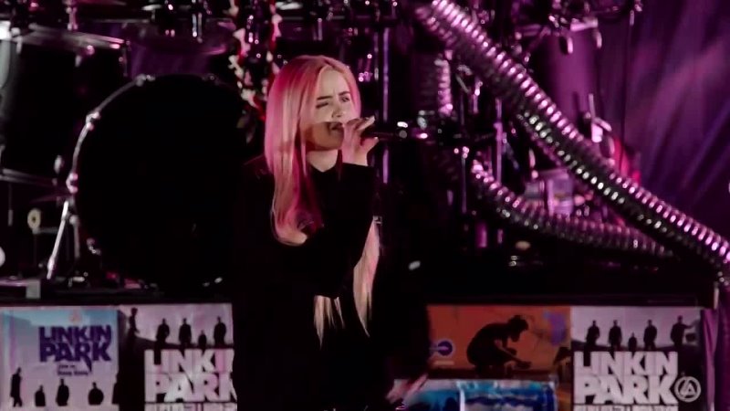 Linkin Park  Julia Michaels  Kiiara - Heavy (Live Hollywood Bowl 2017)