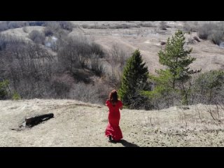 Лилия в платье, клип, Андроновские горы, апрель 2022