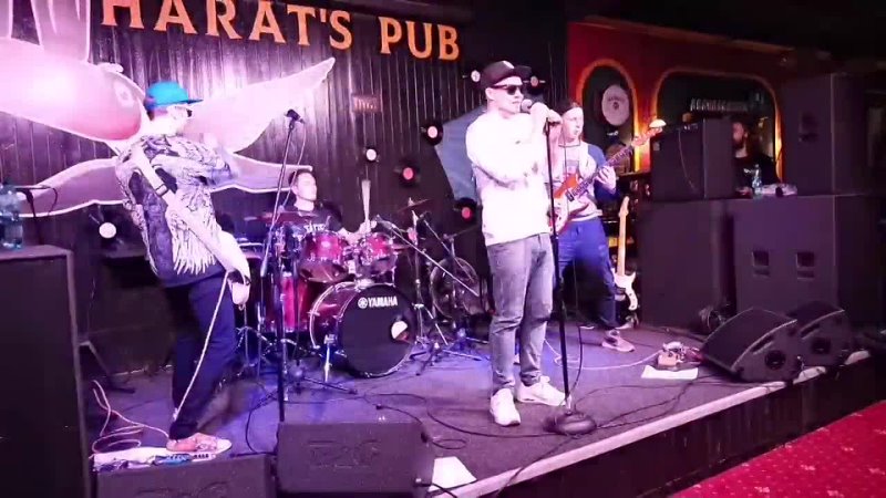 Просто хороший вечер в Harats Pub c Jade