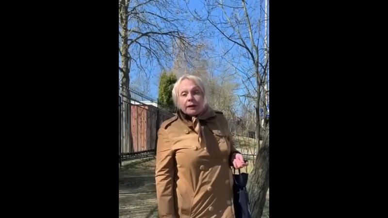 Русская женщина дает отпор украинке в Швеции!