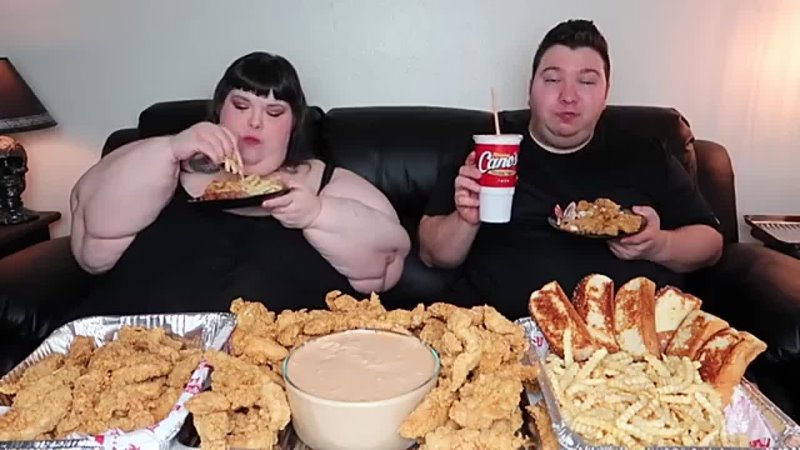 100 Raising Canes Chicken Fingers With Hungry Fat Chick