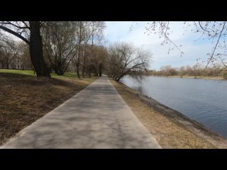 Walking tours in RUSSIA - Moscow 4K 60fps. Silver Grape Pond. Spring in the Moscow Park