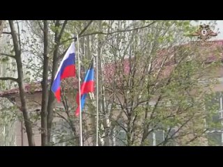 Торжественная церемония выпуска курсантов ДонВОКУ в столице ДНР..mp4