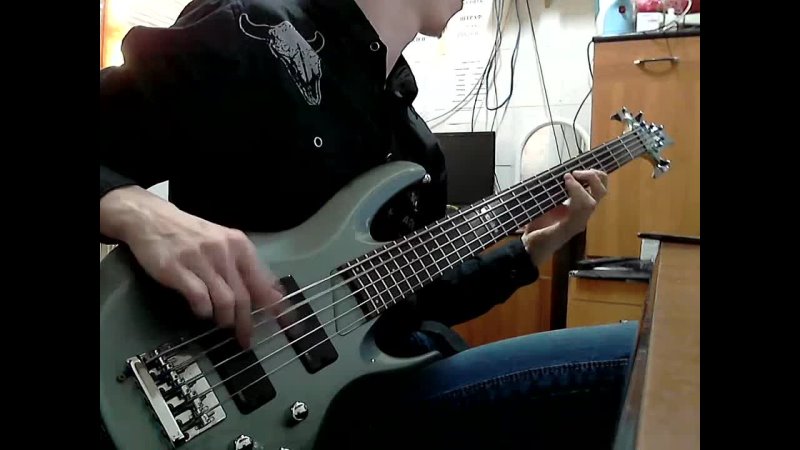 Ghostbusters SoundTrack (Bass Cover)