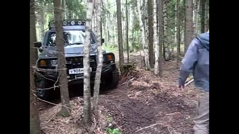 прокладка дороги по лесу ) Forest Walking on the Hummer H3 off