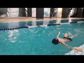 Занятие экспресс-курса по плаванию