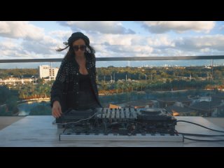 Romi Lux - 1001Tracklists Spotlight Mix (Live From DAER South Florida @ The Hard Rock Guitar Hotel)