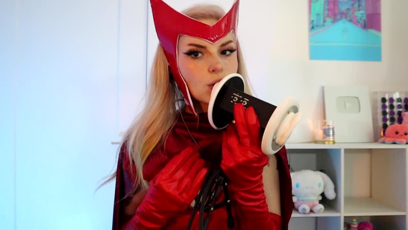 Busy B ASMR Exclusive The ( Blonde) Scarlet Witch Ear Eating , Сладкие Сливы ASMR, Only Fans
