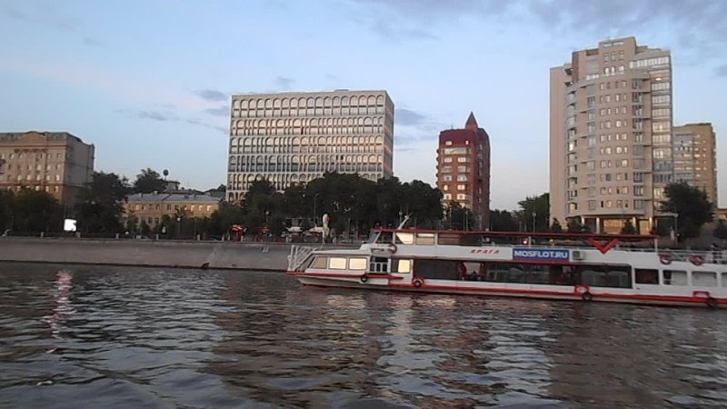 Москва, на теплоходе по Москве реке, 2022 ))))) видео