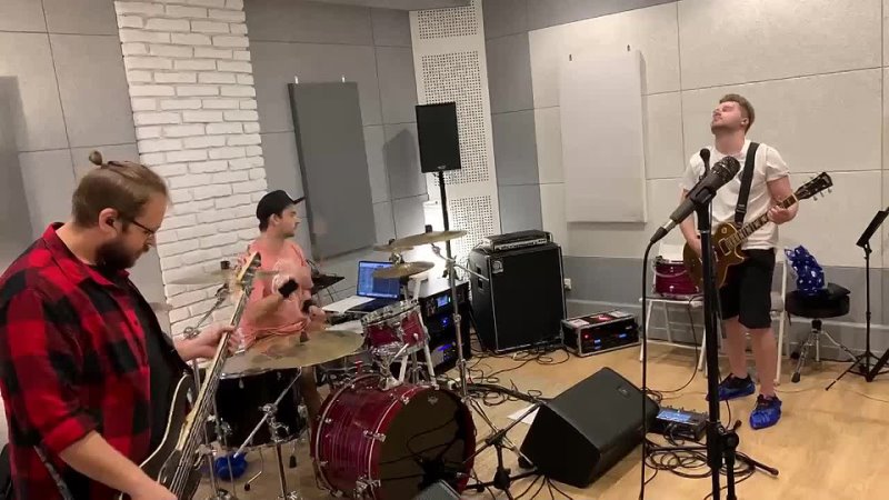 REMARK — Pussy Queen | Live in Studio