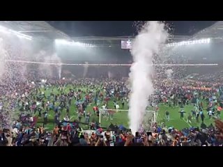 Trabzonspor fans after becoming champions... (some even crying)