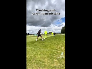 Aaron Wan-Bissaka working hard on his first touch and crossing