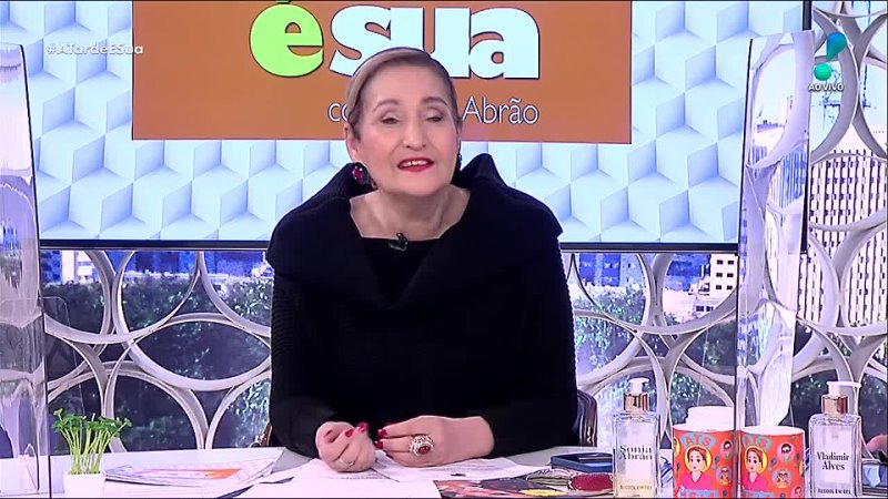Rede TV Sonia Abrão sobre Biel: Com a Tays, as coisas parecem que