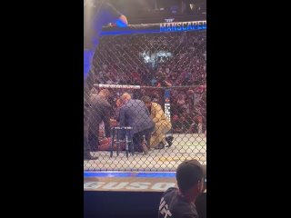 Michael Chandler KOs Tony Ferguson in shocking fashion. UFC274
