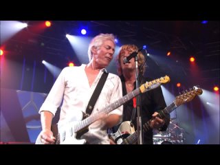 STATUS QUO - Pictures - Live At Montreux - 2009 ( BLU - RAY )