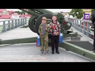 Приветствующий военных РФ Леша из белгородского села посетил Петербург