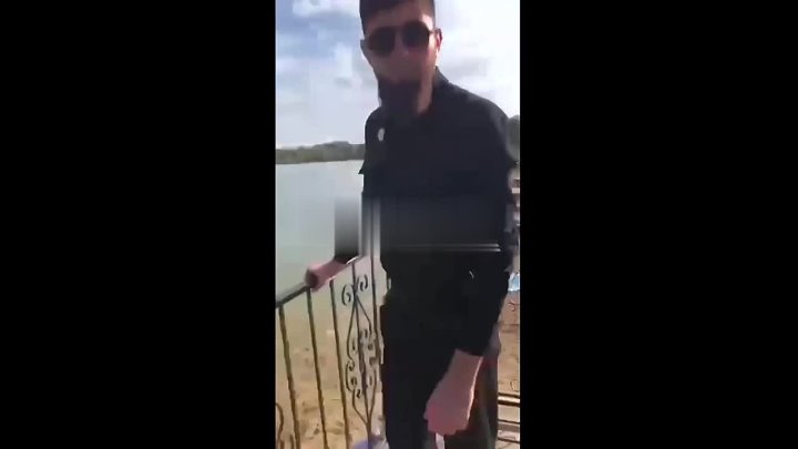 Если помните, вчера москвич снял на видео чеченца на пляже в Строгино с пистолетом и полным боекомплектом.