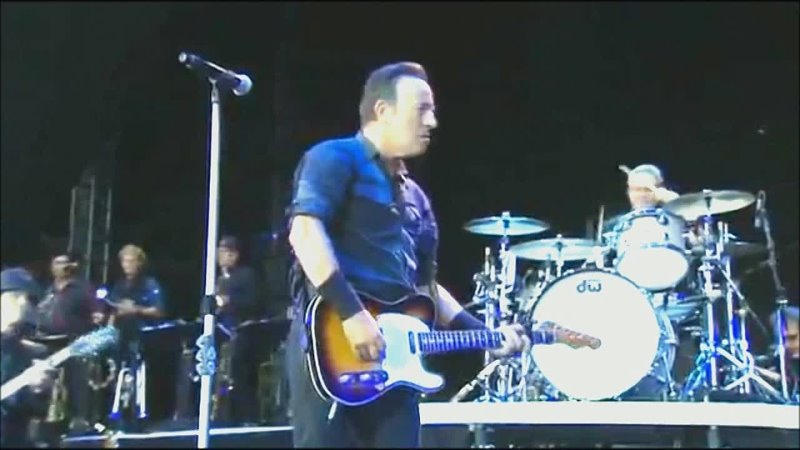 Bruce Springsteen the E Street Band Downbound Train ( Live in London, England on 30 June