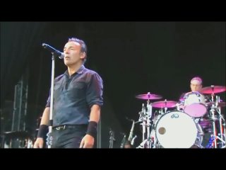 Bruce Springsteen & the E Street Band - I’m on Fire (Live in London, England on 30 June  2013)