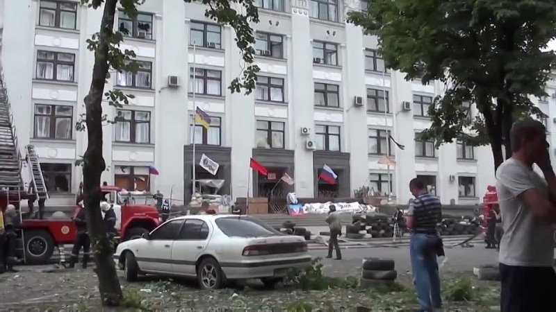 18 июня 2014. Луганск 2014 авиаудар жертвы. Обстрел Луганской ОГА 2 июня. Луганск 2 июня 2014 авиаудар.