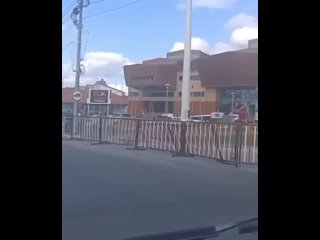 Реакция салехардца на установленный в городе огромный флагшток