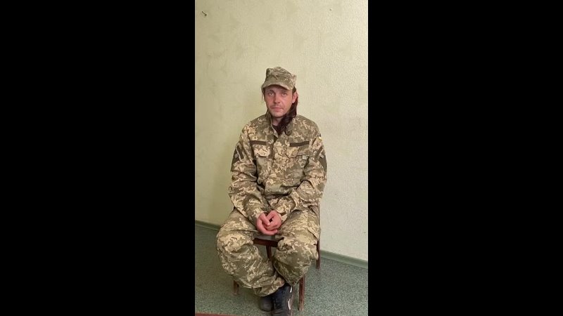 Gay Ukraine: The Russians caught a gay Ukrop combatant, armed and dangerous like his entire gay