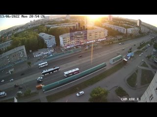 Пьяный протаранил два автомобиля в Красноярске