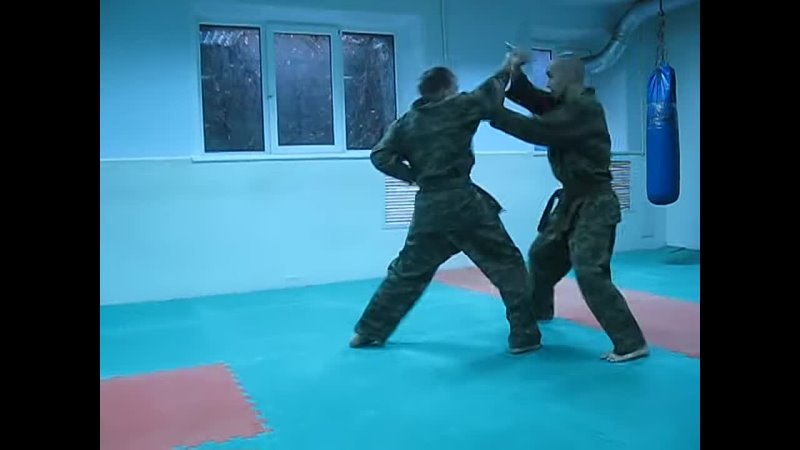 DrobyshevskyKarateSystem:HEIAN NIDAN-Bunkai-8-First Half - Knife&Stick Fight