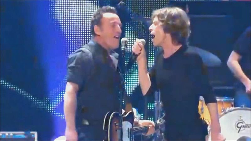 The Rolling Stones with Bruce Springsteen Tumbling Dice ( Live at the Prudential Center in Newark on 15