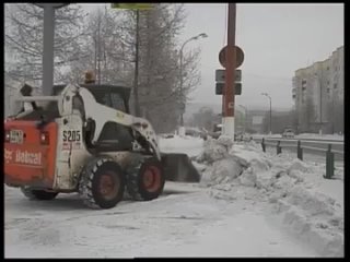 Работы по уборке снега на дорогах города ведутся в усиленном режиме