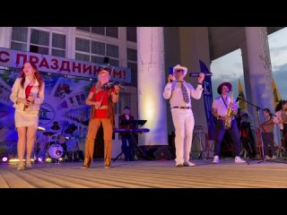 Олеся Данилова и группа “Данила-мастер“ - Видели ночь