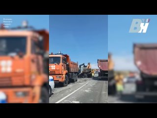 Массовое ДТП с грузовиком, погрузчиком и манипулятором в Нижнедевицком районе попало на видео