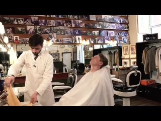 Relax w/ The Scent of Almond, Apricot & Green Tobacco | Hot Towel Shave At Antica Barbieria Colla